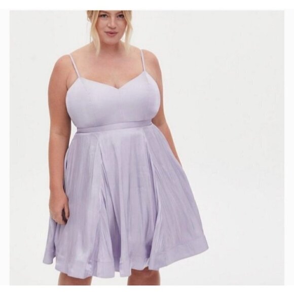 NWT Torrid WOmen's Lavender Satin Fit And Flare Dress - 22 - Picture 1 of 14